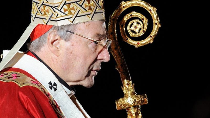 Le numéro 3 du Vatican inculpé pour crimes sexuels sur mineurs