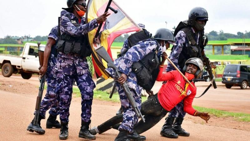 Ouganda : 7 morts lors des manifestations contre l’arrestation de Bobi Wine