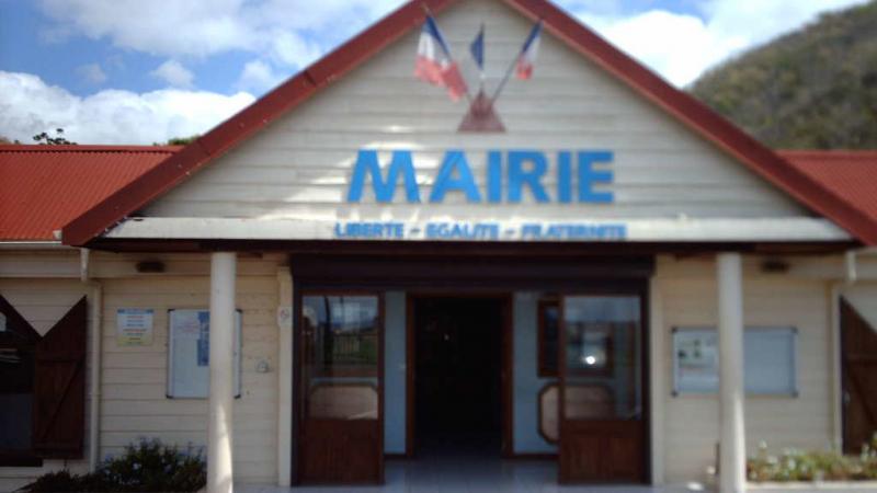 Le Maire de Bellefontaine (PPM) recrute illégalement un agent révoqué de la fonction publique