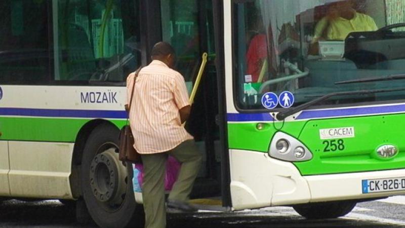La chauffeuse de bus a insulté un collègue, mais le syndicaliste a insulté la langue créole