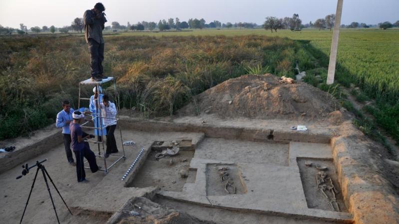 Inde: à Rakhigarhi, une découverte archéologique qui chamboule tout
