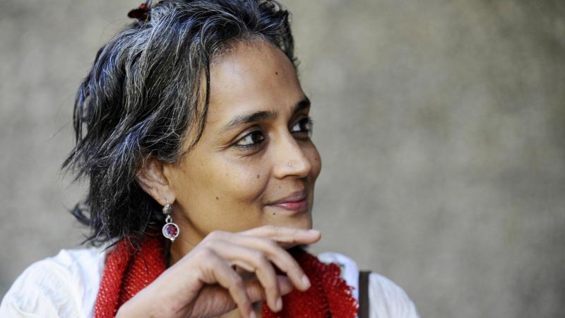 Arundhati Roy on India’s Elections: “A Mockery of What Democracy Is Supposed to Be”