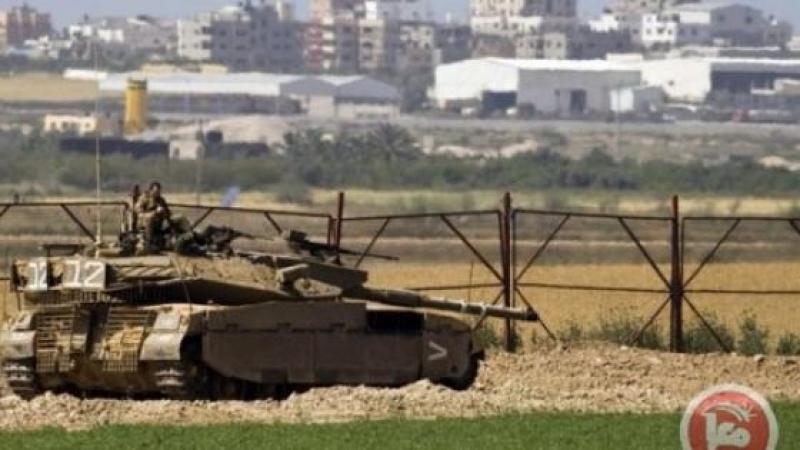 LES BULLDOZERS ISRAELIENS RASENT DES TERRES CULTIVABLES DANS GAZA