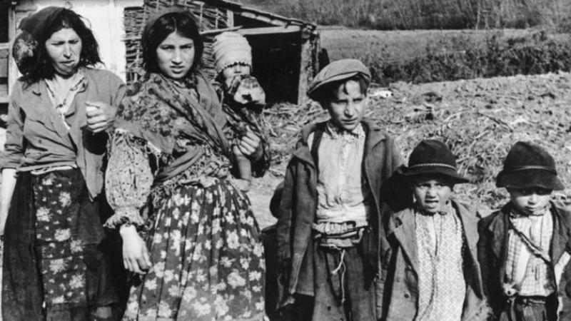 Le 2 août 1944, les nazis assassinaient 2 897 Roms dans les chambres à gaz d’Auschwitz