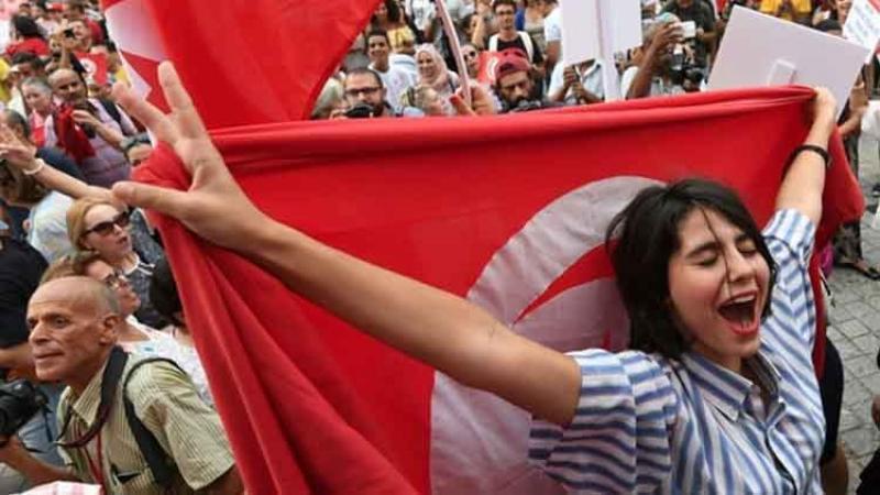 En Tunisie, Un Projet De Loi Pionnier Pour L’égalité Homme-Femme