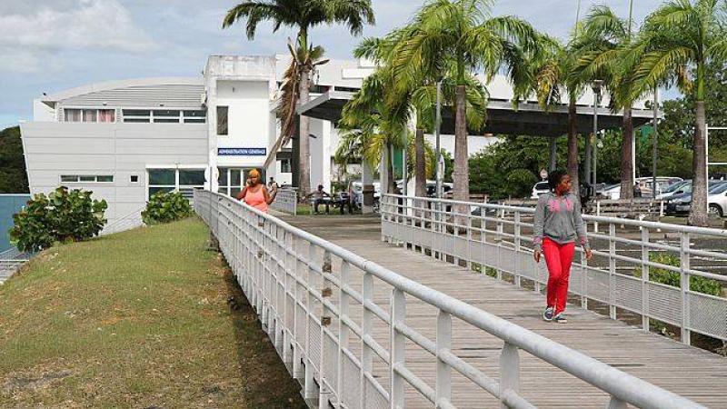 Le président de l'Université des Antilles s'explique sur la modification des horaires d'ouverture et de fermeture du campus de Schoelcher