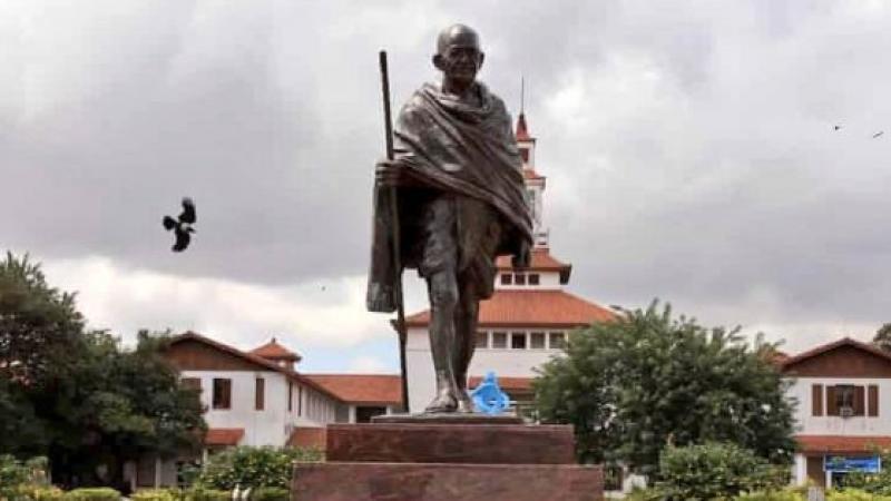 Gandhi accusé de "racisme", une statue retirée au Ghana