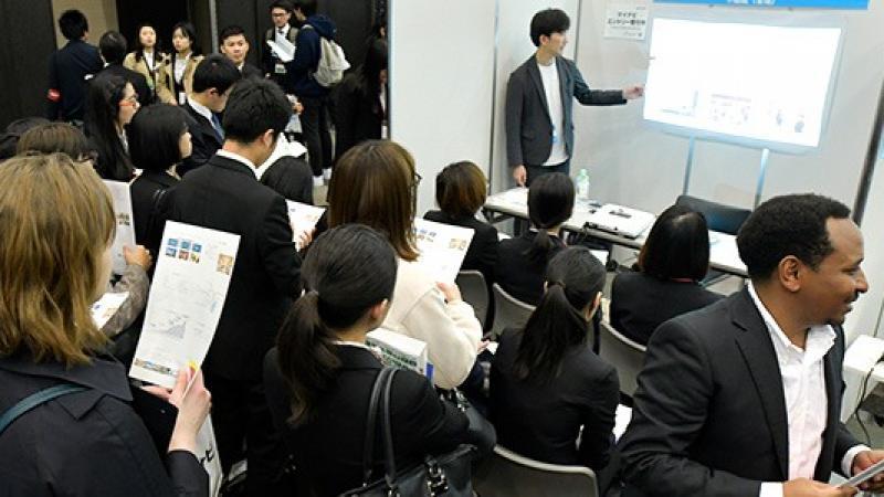 Number of International Students to Japan Increases for Fifth Consecutive Year
