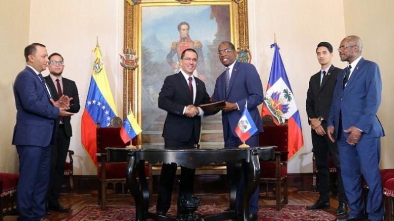 Venezuela et Haïti vont réactiver le programme Petro-Caribe pour financer de nouveaux projets