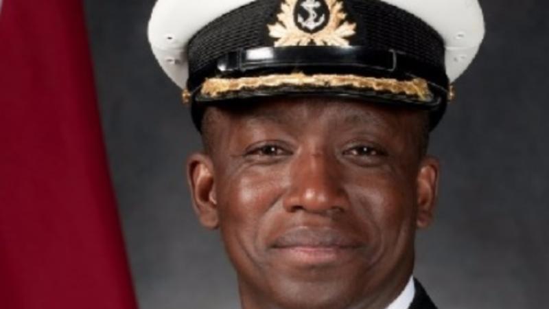 Un Jamaïcain Devient Le Premier Commandant De La Marine Noire Au Canada
