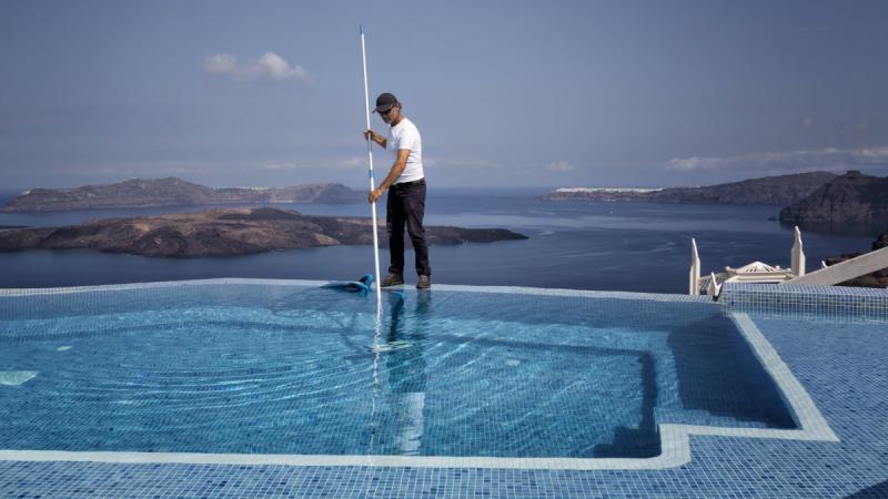 Le tourisme grec entraîne l’économie dans sa chute