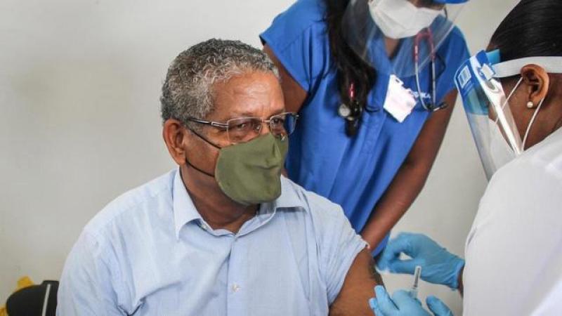 Covid-19 : les Seychelles, pays le plus vacciné du monde, réinstaurent des restrictions