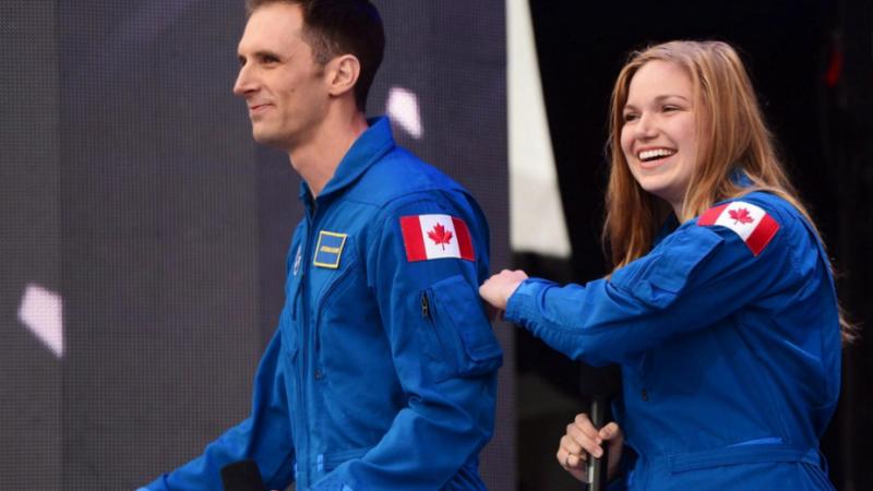 Deux Canadiens décrochent leur diplôme d’astronaute