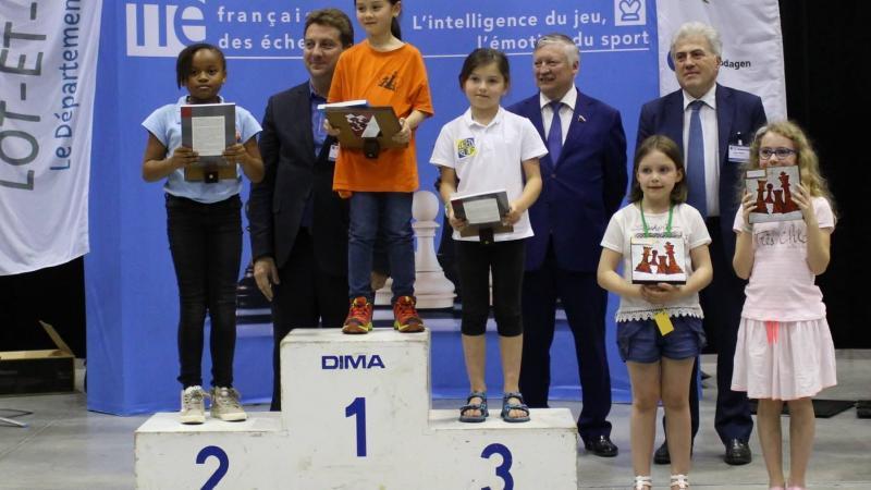  Eline Mencé, vice-championne de France du Championnat d'échecs Jeune