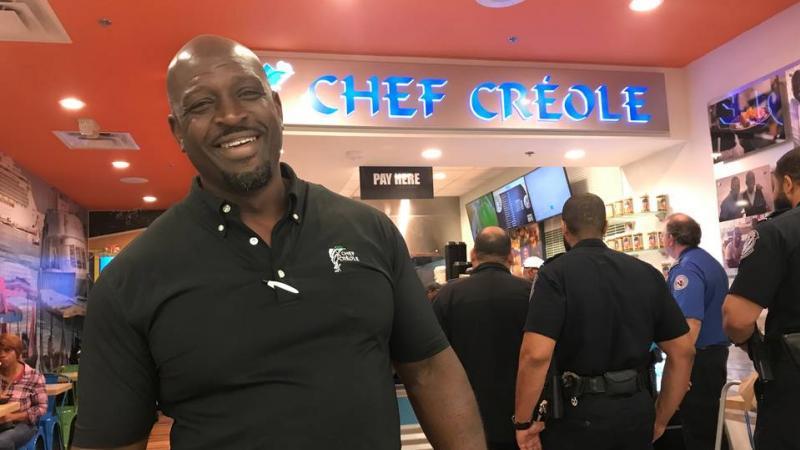 Washington isn’t paying Miami TSA workers, but a Haitian restaurant is feeding them