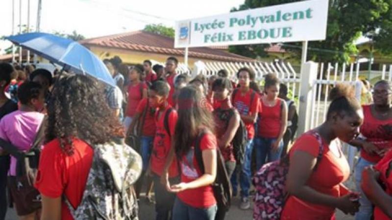Le SNUEP FSU Guyane se bat  pour le salaire des Professeurs non titulaires