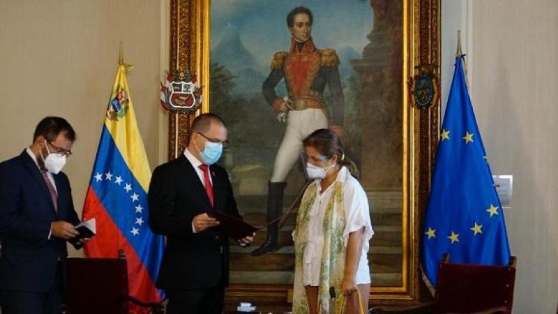 Venezuela declara "persona no grata" en el país a embajadora de la Unión Europea