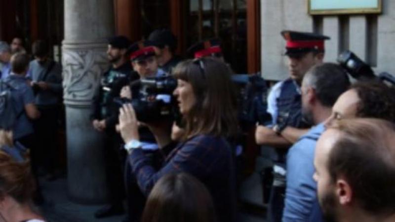 Coup d’État en Catalogne : la Guardia Civil prend d’assaut le gouvernement catalan