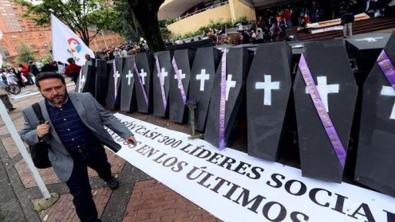 El costo de ser líder social en Colombia : Van 451 asesinados
