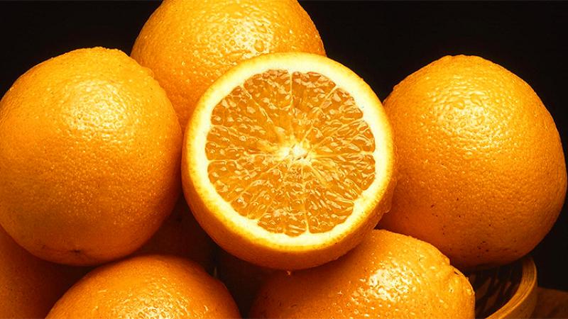 Color or Fruit? On the Unlikely Etymology of “Orange”